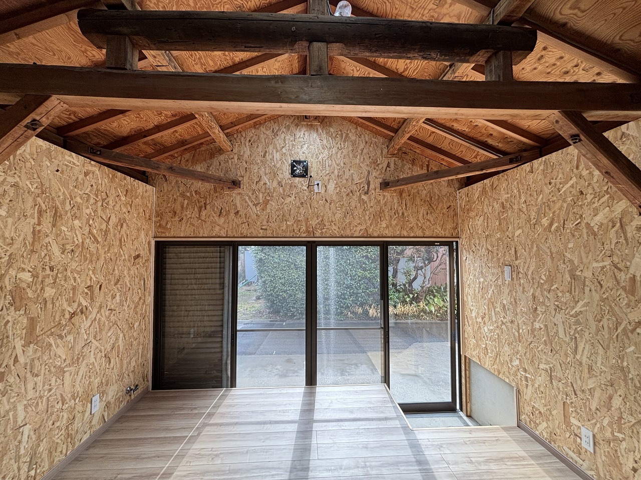 孫夫婦のためのリフォーム。都市ガスの引き込みや工房作りも。 画像